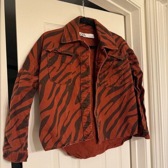 ZARA  Animal/Zebra Print Denim Like Fabric Jacket xs - Picture 2 of 5